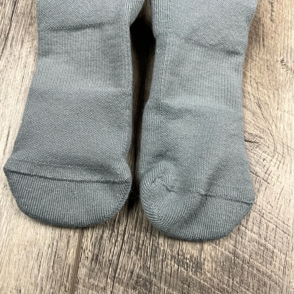 Under Armour size lightly